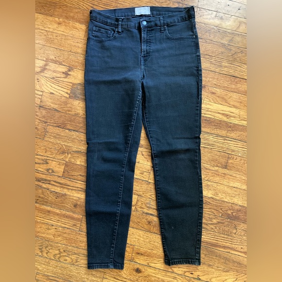 Everlane Midrise Skinny in Black - Picture 2 of 5